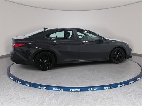 Certified 2025 Toyota Camry SE image 5