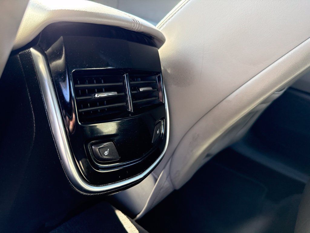 Used 2014 Cadillac XTS Luxury w/ Driver Awareness Package FWD image 21