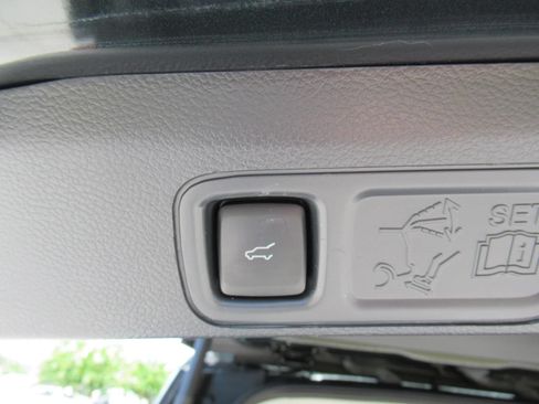Used 2023 Lincoln Navigator L Black Label AWD/4WD image 38