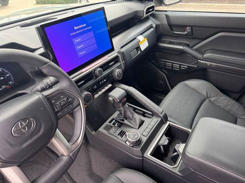 New 2026 Toyota 4Runner TRD Off-Road Premium AWD/4WD image 9