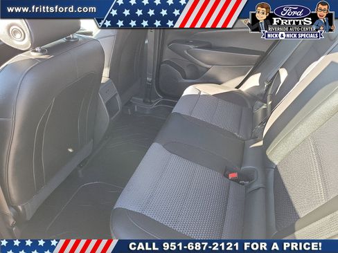 Used 2024 Chevrolet Trax LT w/ Sunroof Package image 14