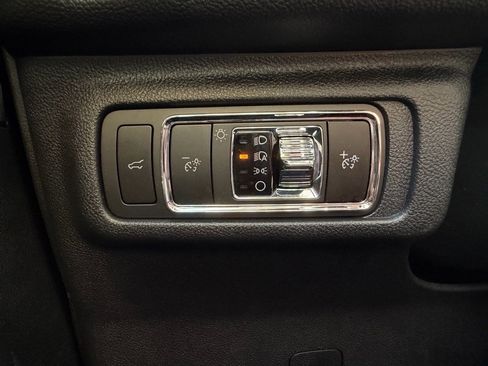 New 2025 Lincoln Corsair Reserve image 24