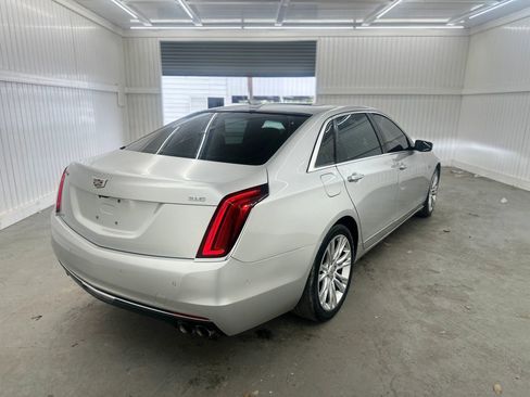Used 2018 Cadillac CT6 Luxury image 5