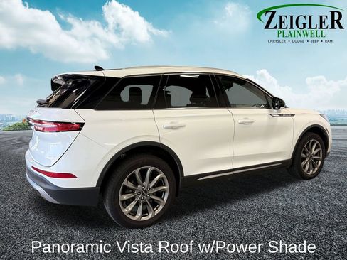 Used 2021 Lincoln Corsair AWD w/ Premium Package image 7