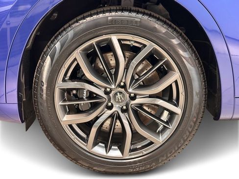 Used 2024 Maserati Levante GT Ultima image 14