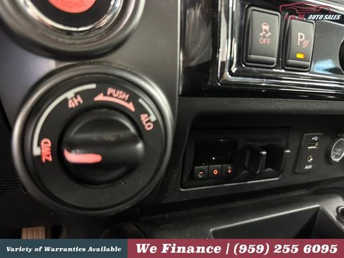Used 2016 Nissan Titan Platinum Reserve AWD/4WD image 30