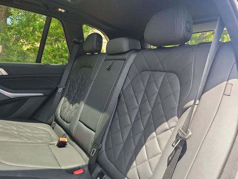 Used 2024 BMW X5 sDrive40i w/ M Sport Package RWD image 17