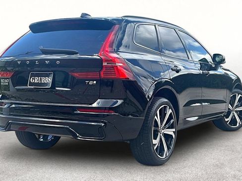 Used 2025 Volvo XC60 T8 Ultra w/ Protection Package Premier AWD/4WD image 2