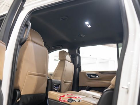 Used 2021 Chevrolet Suburban Premier image 22