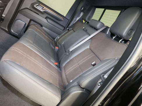 Used 2024 Chevrolet Silverado 2500 High Country w/ High Country Premium Package AWD/4WD image 11