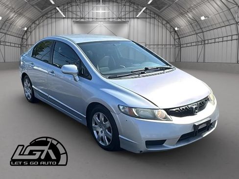 Used 2010 Honda Civic LX image 1
