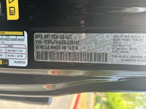 New 2025 Jeep Gladiator Sport w/ Premium Package image 27