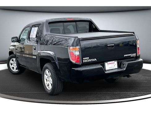 Used 2006 Honda Ridgeline RTS image 2