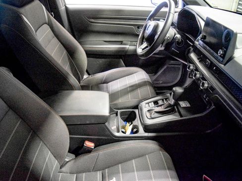 Used 2025 Honda CR-V Sport image 15