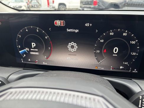 New 2026 Nissan Sentra SR w/ SR Premium Package FWD image 17