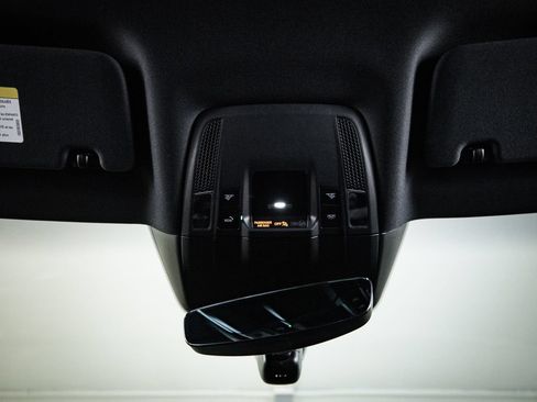 Certified 2024 Porsche Taycan 4S AWD/4WD image 21