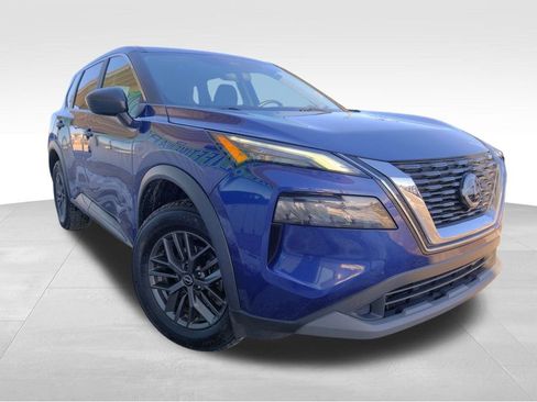 Used 2023 Nissan Rogue S image 13