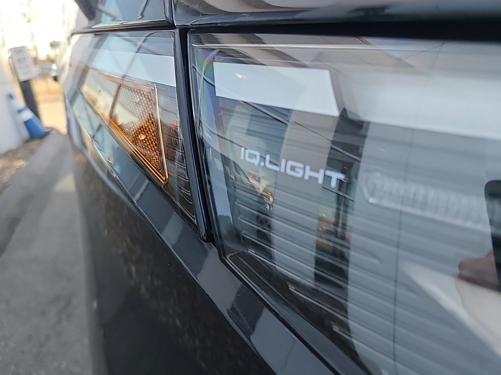New 2025 Volkswagen ID. Buzz Pro S RWD image 7