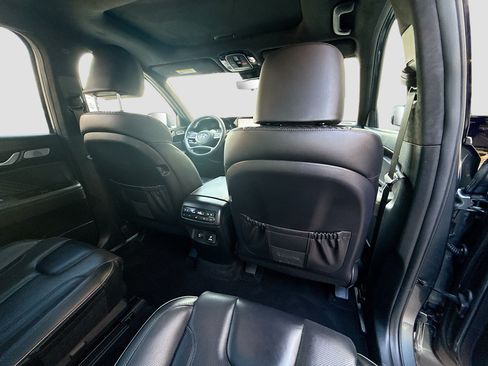 Used 2023 Hyundai Palisade Calligraphy AWD/4WD image 28
