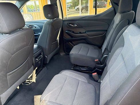 Used 2023 Chevrolet Traverse LT AWD/4WD image 16