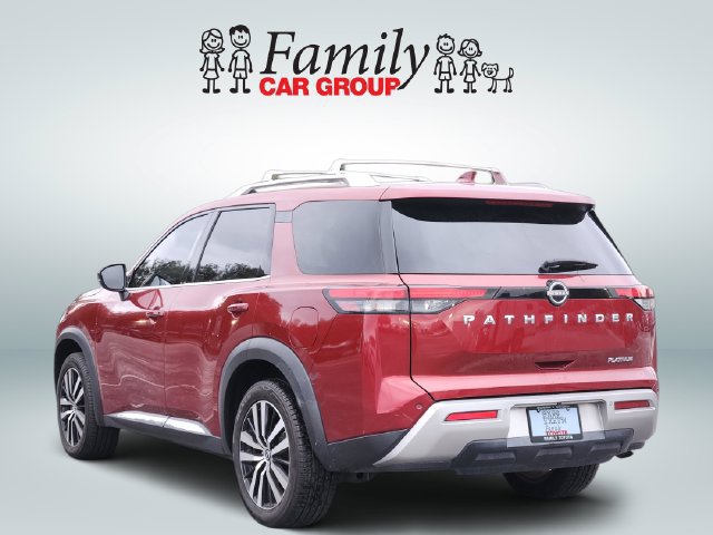 Used 2023 Nissan Pathfinder Platinum FWD image 3