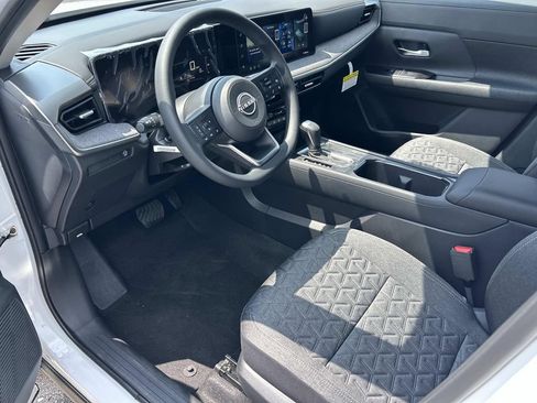 New 2026 Nissan Kicks SV w/ Cold Weather Package FWD image 12