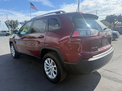 Used 2020 Jeep Cherokee Latitude AWD/4WD image 4