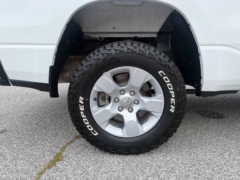Used 2023 RAM 1500 Big Horn AWD/4WD image 46
