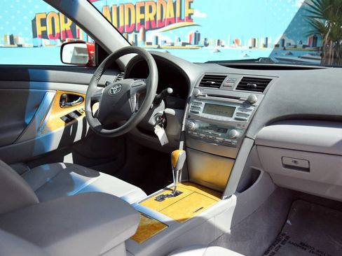 Used 2007 Toyota Camry XLE FWD image 36