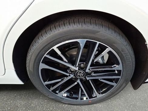 New 2026 Toyota Camry XLE w/ Premium Plus Package AWD/4WD image 6