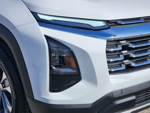 New 2026 Chevrolet Equinox LT image 9