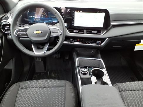 New 2026 Chevrolet Equinox LT w/ LPO, Floor Liner Package image 11