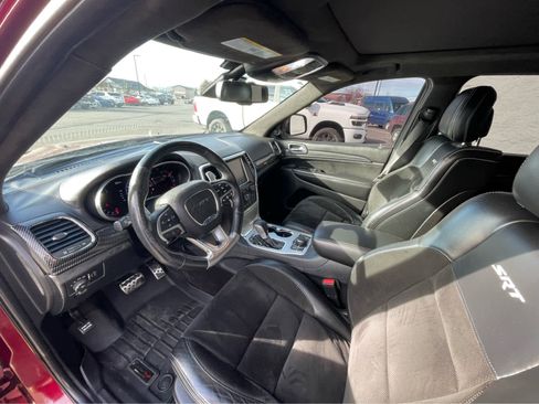 Used 2016 Jeep Grand Cherokee SRT image 2