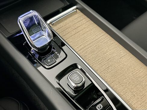New 2026 Volvo XC60 B5 Core AWD/4WD image 18