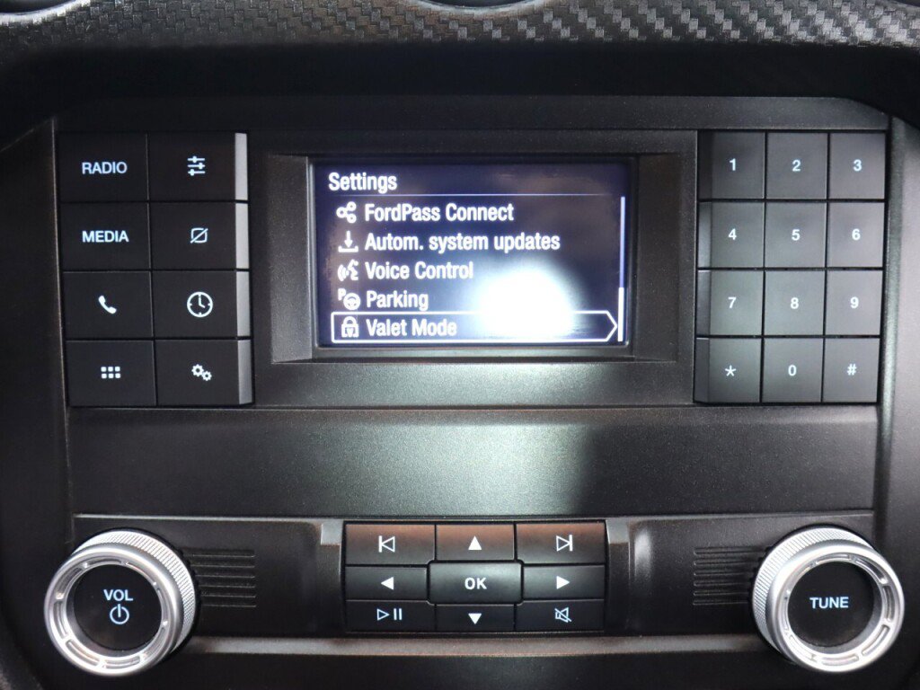 Used 2020 Ford Mustang Coupe RWD image 22
