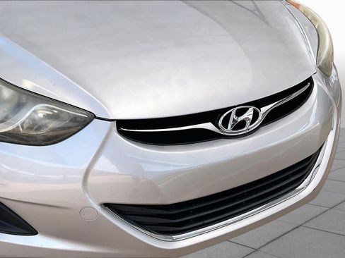 Used 2013 Hyundai Elantra GLS FWD image 28