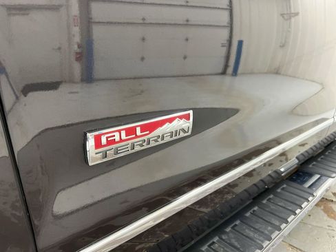 Used 2015 GMC Sierra 1500 SLT image 26