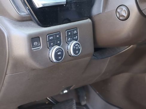 Used 2023 GMC Sierra 1500 SLT AWD/4WD image 25