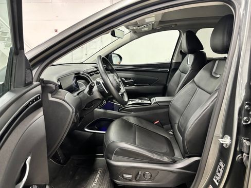Certified 2022 Hyundai Tucson Limited FWD image 16