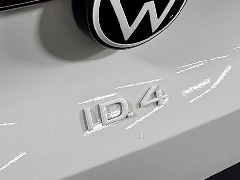 Certified 2025 Volkswagen ID.4 Pro image 22