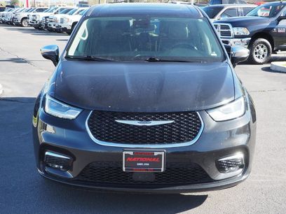 Used 2023 Chrysler Pacifica Limited