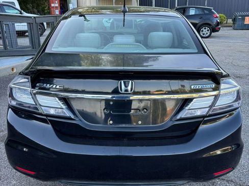 Used 2013 Honda Civic Hybrid Sedan image 4