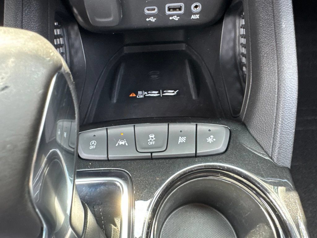 Used 2021 Chevrolet TrailBlazer ACTIV w/ Technology Package FWD image 44