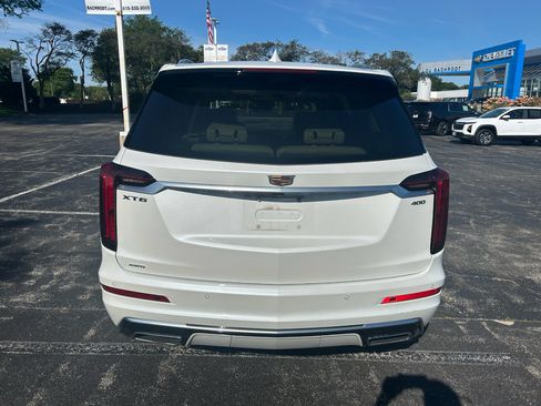 Used 2023 Cadillac XT6 Premium Luxury w/ Technology Package AWD/4WD image 6