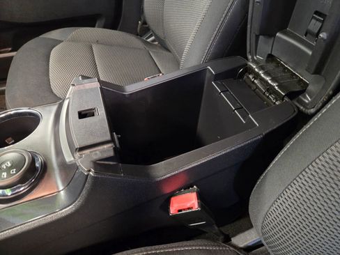 Used 2018 Ford Explorer XLT w/ Equipment Group 201A image 39