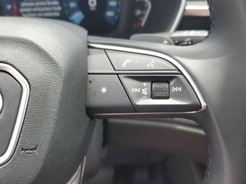 Used 2022 Audi Q3 2.0T Premium w/ Convenience Package AWD/4WD image 25