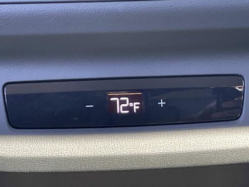 Used 2025 Audi Q5 Premium w/ Convenience Package image 14