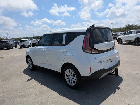 Certified 2024 Kia Soul LX FWD image 6