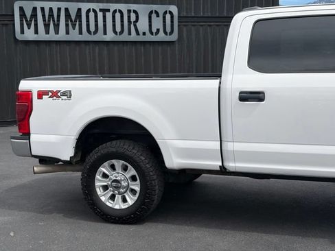 Used 2020 Ford F250 XLT w/ XLT Value Package AWD/4WD image 4