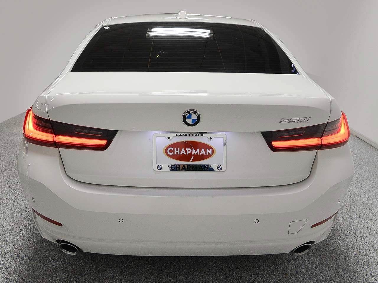 Used 2023 BMW 330i Sedan w/ Premium Package RWD image 4